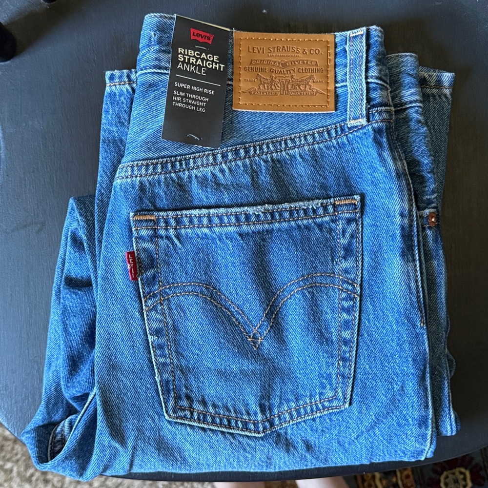 Levi's High Rise Straight Leg Jeans in Medium Blue